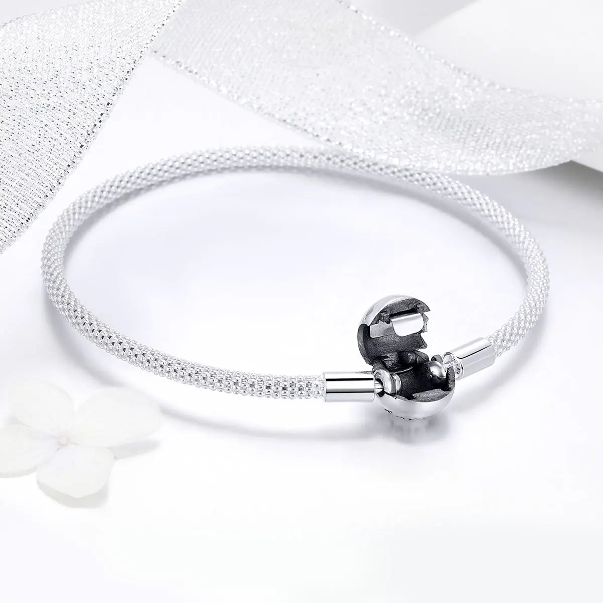 Studded Chain Silver Charm Bracelet Kozy Lumiere